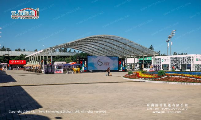 Прозрачная палатка для использования на открытом воздухе