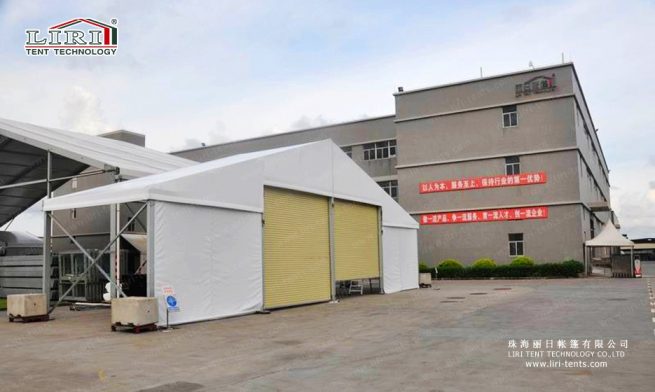 палаточная рольставня с электроприводом