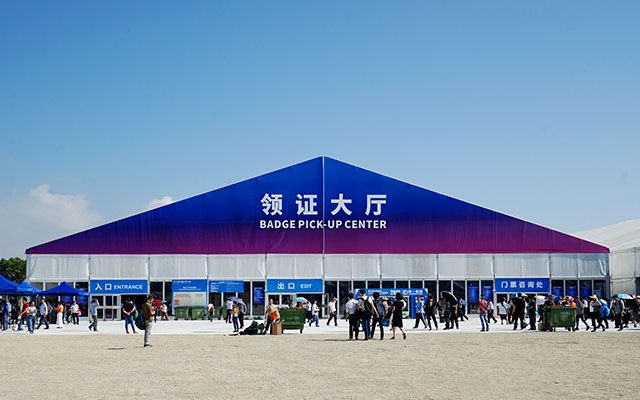 Выставочные палатки площадью 80 000 м² для авиашоу