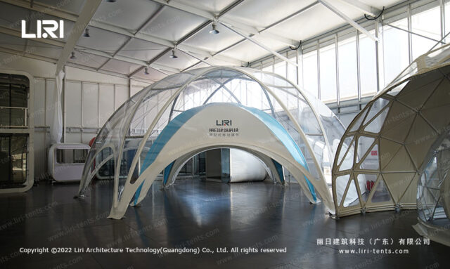 Пятиугольная палатка «Hexadome» с прозрачной конструкцией
